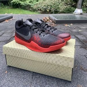 Nike mamba rage bred “snake” Kobe basketball shoe size 9